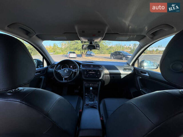 Сірий Фольксваген Тігуан, об'ємом двигуна 1.98 л та пробігом 155 тис. км за 18500 $, фото 19 на Automoto.ua