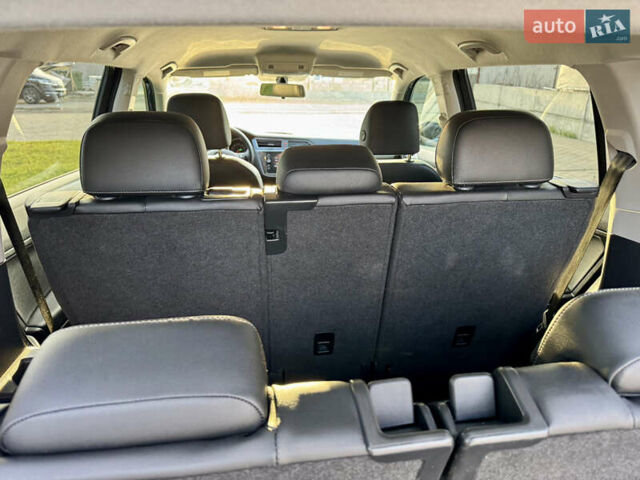 Серый Фольксваген Тигуан, объемом двигателя 2 л и пробегом 104 тыс. км за 20300 $, фото 45 на Automoto.ua