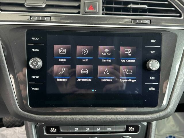 Серый Фольксваген Тигуан, объемом двигателя 2 л и пробегом 155 тыс. км за 28450 $, фото 19 на Automoto.ua