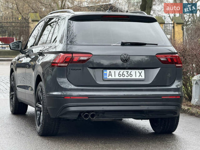 Серый Фольксваген Тигуан, объемом двигателя 2 л и пробегом 56 тыс. км за 24999 $, фото 46 на Automoto.ua