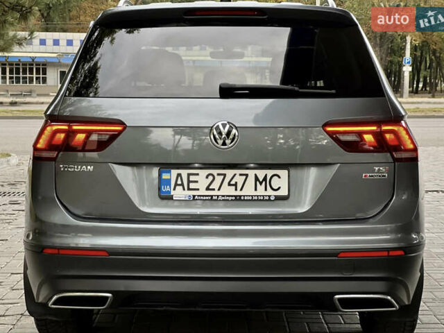 Серый Фольксваген Тигуан, объемом двигателя 1.98 л и пробегом 121 тыс. км за 20000 $, фото 6 на Automoto.ua