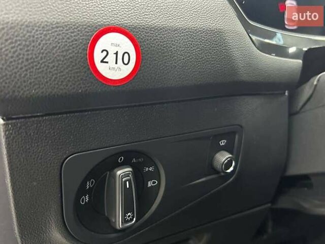 Серый Фольксваген Тигуан, объемом двигателя 1.97 л и пробегом 275 тыс. км за 26400 $, фото 10 на Automoto.ua