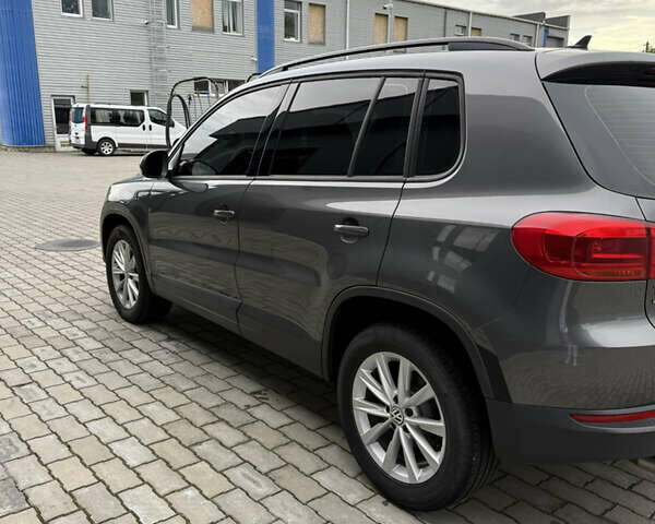 Сірий Фольксваген Тігуан, об'ємом двигуна 1.98 л та пробігом 86 тис. км за 13700 $, фото 13 на Automoto.ua