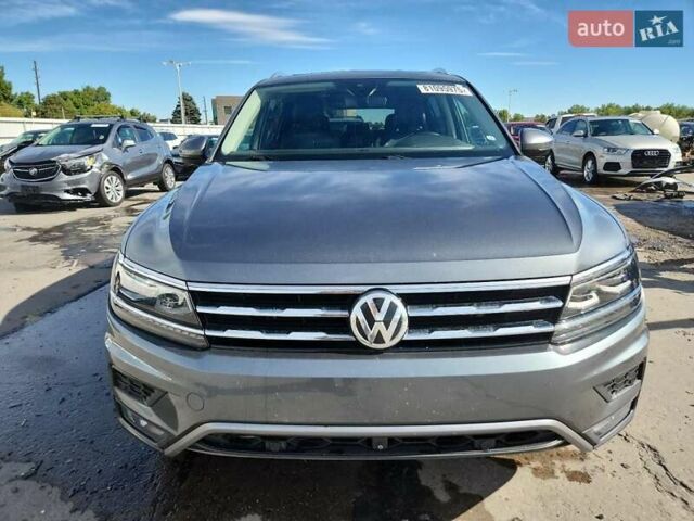 Серый Фольксваген Тигуан, объемом двигателя 2 л и пробегом 65 тыс. км за 22000 $, фото 2 на Automoto.ua