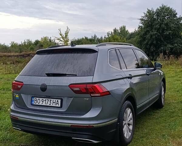 Серый Фольксваген Тигуан, объемом двигателя 2 л и пробегом 118 тыс. км за 16900 $, фото 8 на Automoto.ua