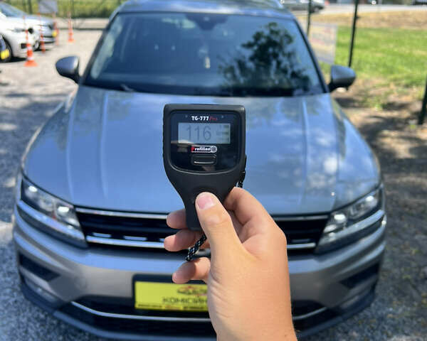 Сірий Фольксваген Тігуан, об'ємом двигуна 1.97 л та пробігом 258 тис. км за 23950 $, фото 23 на Automoto.ua