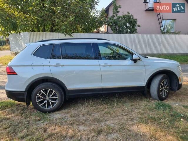 Сірий Фольксваген Тігуан, об'ємом двигуна 1.98 л та пробігом 181 тис. км за 18300 $, фото 9 на Automoto.ua