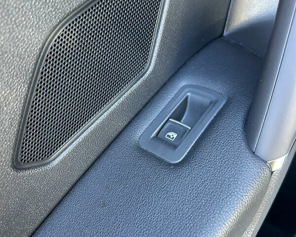 Сірий Фольксваген Тігуан, об'ємом двигуна 1.98 л та пробігом 145 тис. км за 17800 $, фото 35 на Automoto.ua