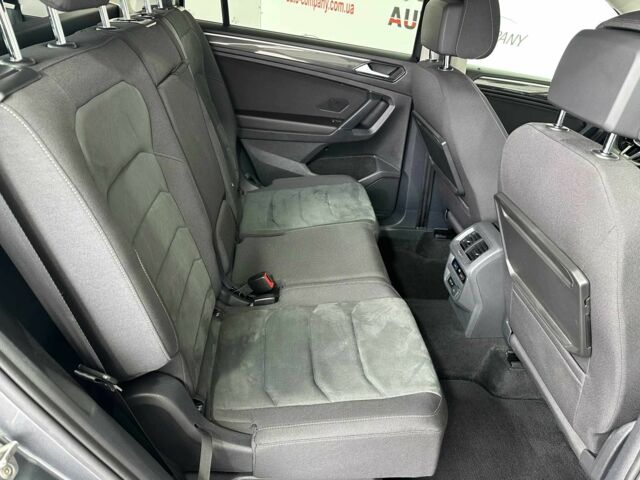 Серый Фольксваген Тигуан, объемом двигателя 2 л и пробегом 155 тыс. км за 28450 $, фото 9 на Automoto.ua