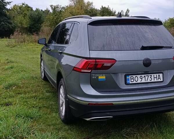 Серый Фольксваген Тигуан, объемом двигателя 2 л и пробегом 118 тыс. км за 16900 $, фото 9 на Automoto.ua