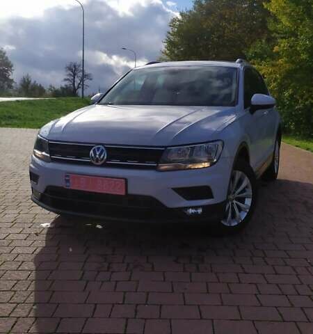 Серый Фольксваген Тигуан, объемом двигателя 2 л и пробегом 195 тыс. км за 23350 $, фото 3 на Automoto.ua