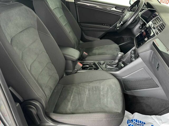 Серый Фольксваген Тигуан, объемом двигателя 2 л и пробегом 155 тыс. км за 28450 $, фото 7 на Automoto.ua