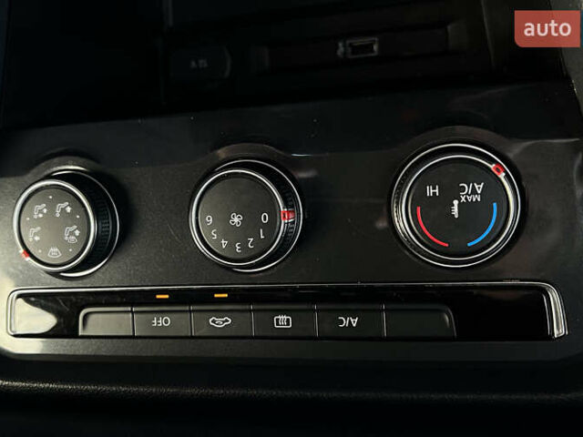 Серый Фольксваген Тигуан, объемом двигателя 2 л и пробегом 190 тыс. км за 17700 $, фото 17 на Automoto.ua