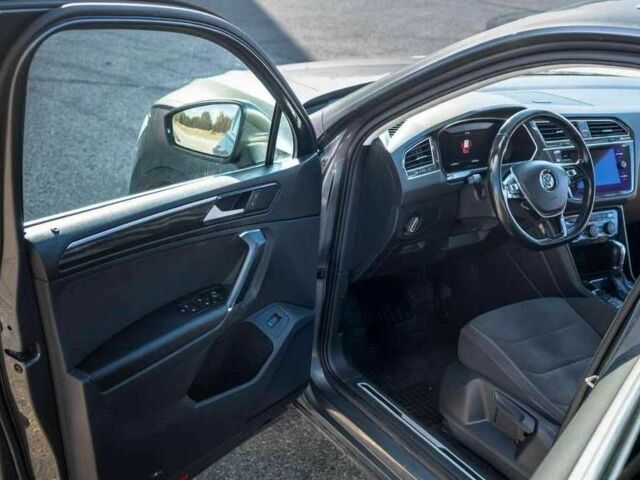 Сірий Фольксваген Тігуан, об'ємом двигуна 0 л та пробігом 110 тис. км за 11500 $, фото 8 на Automoto.ua