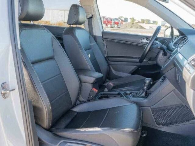 Серый Фольксваген Тигуан, объемом двигателя 2 л и пробегом 87 тыс. км за 10900 $, фото 8 на Automoto.ua