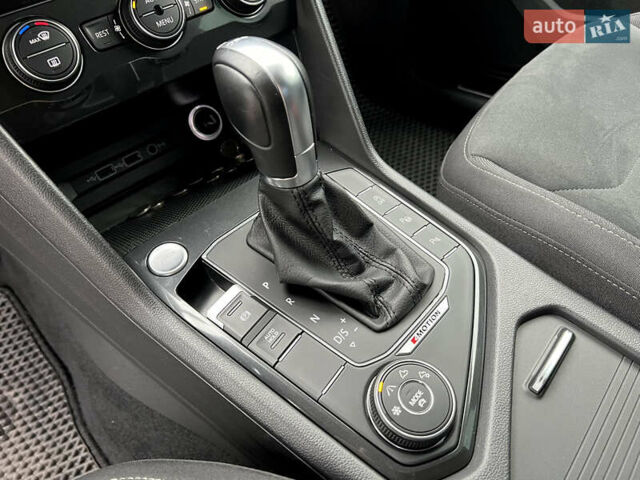 Серый Фольксваген Тигуан, объемом двигателя 1.97 л и пробегом 169 тыс. км за 24800 $, фото 60 на Automoto.ua