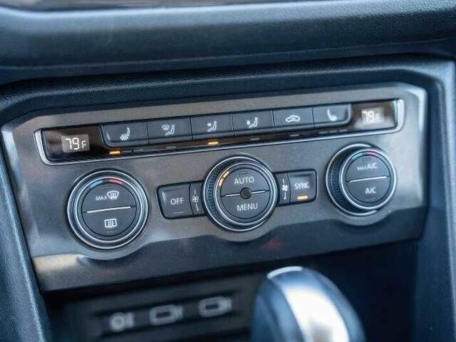 Серый Фольксваген Тигуан, объемом двигателя 2 л и пробегом 87 тыс. км за 10900 $, фото 11 на Automoto.ua