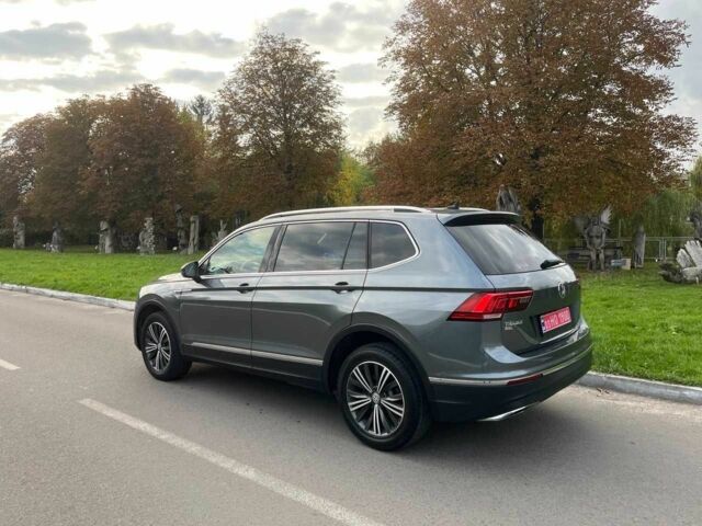 Серый Фольксваген Тигуан, объемом двигателя 2 л и пробегом 135 тыс. км за 18500 $, фото 3 на Automoto.ua