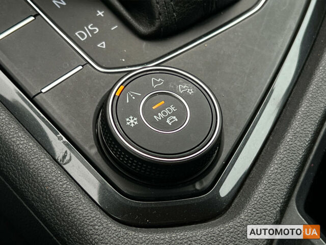 Сірий Фольксваген Тігуан, об'ємом двигуна 2 л та пробігом 79 тис. км за 17950 $, фото 17 на Automoto.ua