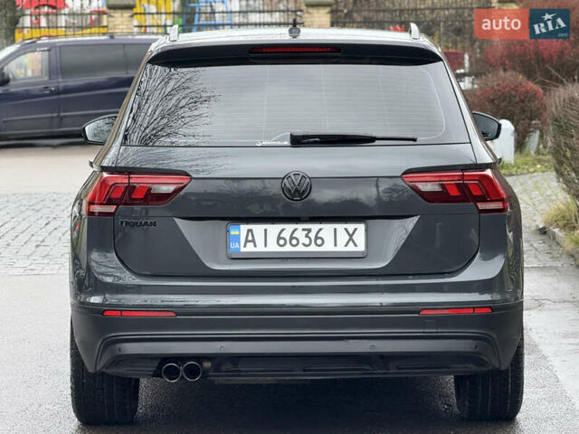 Серый Фольксваген Тигуан, объемом двигателя 2 л и пробегом 56 тыс. км за 24999 $, фото 48 на Automoto.ua