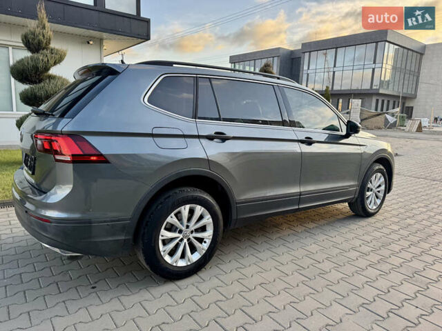 Серый Фольксваген Тигуан, объемом двигателя 2 л и пробегом 104 тыс. км за 20300 $, фото 15 на Automoto.ua