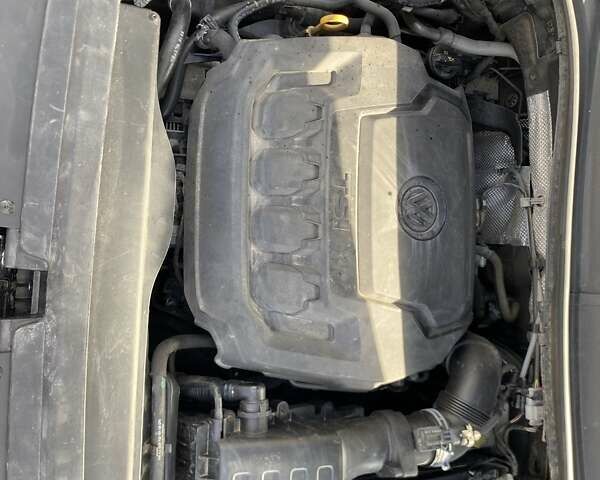 Серый Фольксваген Тигуан, объемом двигателя 0 л и пробегом 210 тыс. км за 15300 $, фото 6 на Automoto.ua