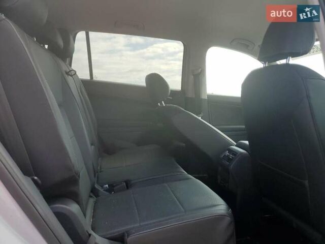 Сірий Фольксваген Тігуан, об'ємом двигуна 1.98 л та пробігом 121 тис. км за 4400 $, фото 8 на Automoto.ua