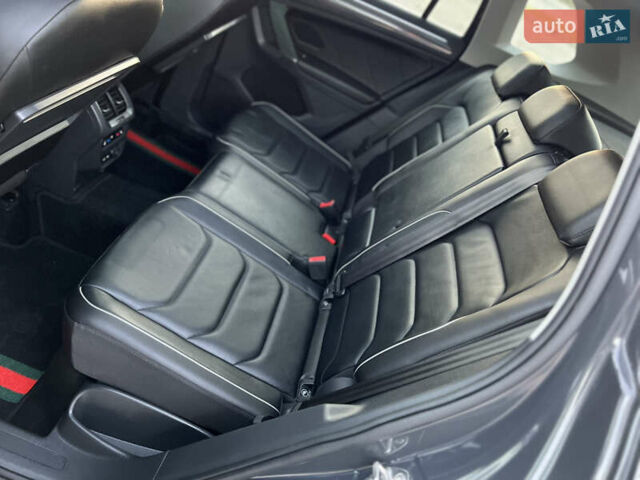 Серый Фольксваген Тигуан, объемом двигателя 1.98 л и пробегом 124 тыс. км за 26900 $, фото 19 на Automoto.ua