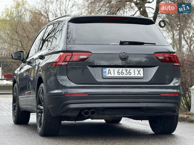 Серый Фольксваген Тигуан, объемом двигателя 2 л и пробегом 56 тыс. км за 24999 $, фото 45 на Automoto.ua