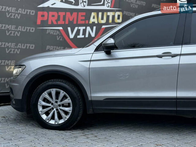 Серый Фольксваген Тигуан, объемом двигателя 2 л и пробегом 248 тыс. км за 21500 $, фото 17 на Automoto.ua