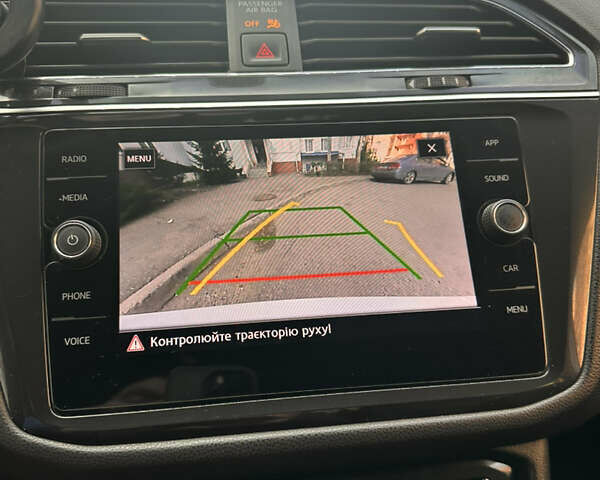 Серый Фольксваген Тигуан, объемом двигателя 1.98 л и пробегом 93 тыс. км за 21500 $, фото 18 на Automoto.ua