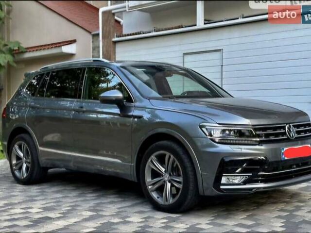 Серый Фольксваген Тигуан, объемом двигателя 1.98 л и пробегом 135 тыс. км за 21000 $, фото 8 на Automoto.ua