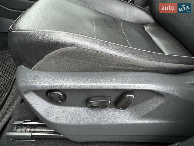 Серый Фольксваген Тигуан, объемом двигателя 2 л и пробегом 187 тыс. км за 18500 $, фото 32 на Automoto.ua