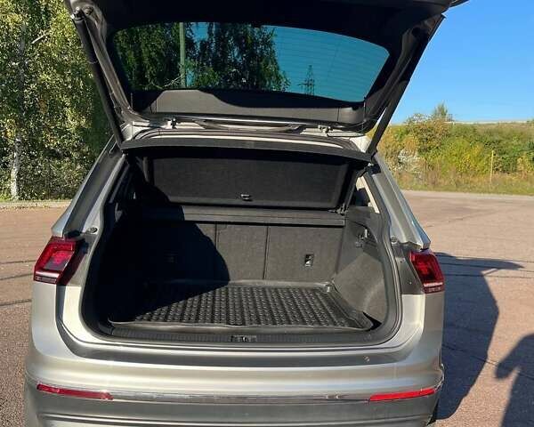 Фольксваген Тигуан 2018 в Борисполе на Automoto.ua Серый Фольксваген Тигуан, объемом двигателя 1.97 л и пробегом 97 тыс. км за 29500 $, фото 10 на Automoto.ua