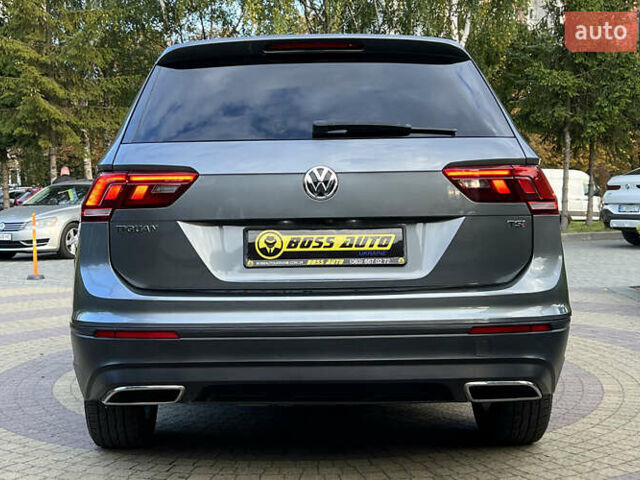 Серый Фольксваген Тигуан, объемом двигателя 2 л и пробегом 190 тыс. км за 17700 $, фото 5 на Automoto.ua