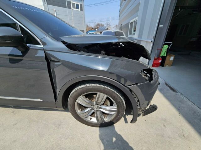 Серый Фольксваген Тигуан, объемом двигателя 2 л и пробегом 80 тыс. км за 16500 $, фото 9 на Automoto.ua