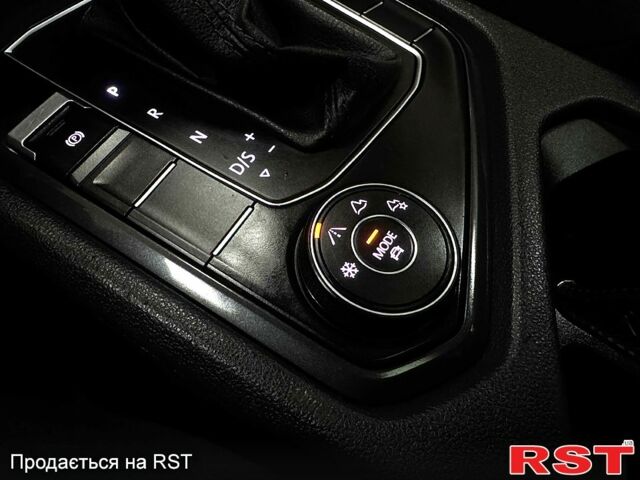 Серый Фольксваген Тигуан, объемом двигателя 2 л и пробегом 189 тыс. км за 19900 $, фото 7 на Automoto.ua