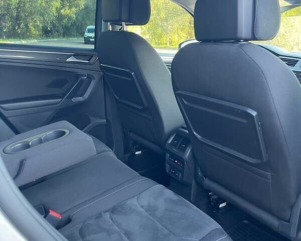 Фольксваген Тигуан 2018 в Борисполе на Automoto.ua Серый Фольксваген Тигуан, объемом двигателя 1.97 л и пробегом 97 тыс. км за 29500 $, фото 16 на Automoto.ua