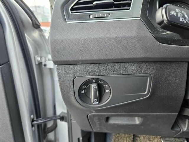 Серый Фольксваген Тигуан, объемом двигателя 2 л и пробегом 67 тыс. км за 20000 $, фото 15 на Automoto.ua