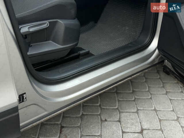 Серый Фольксваген Тигуан, объемом двигателя 2 л и пробегом 248 тыс. км за 21500 $, фото 23 на Automoto.ua