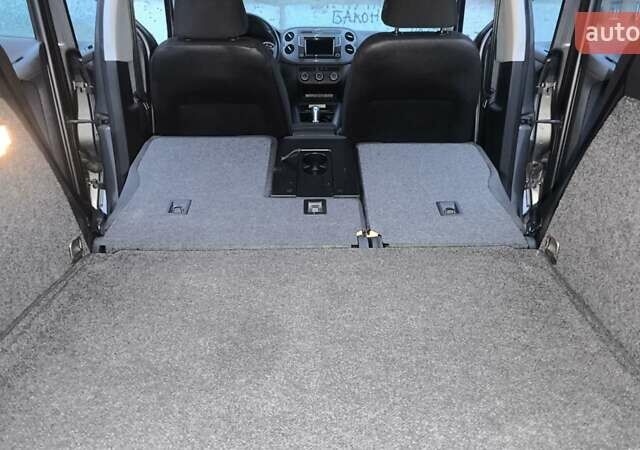 Серый Фольксваген Тигуан, объемом двигателя 1.98 л и пробегом 96 тыс. км за 12500 $, фото 18 на Automoto.ua