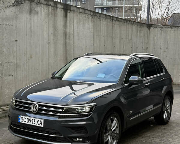 Сірий Фольксваген Тігуан, об'ємом двигуна 1.98 л та пробігом 83 тис. км за 30700 $, фото 41 на Automoto.ua
