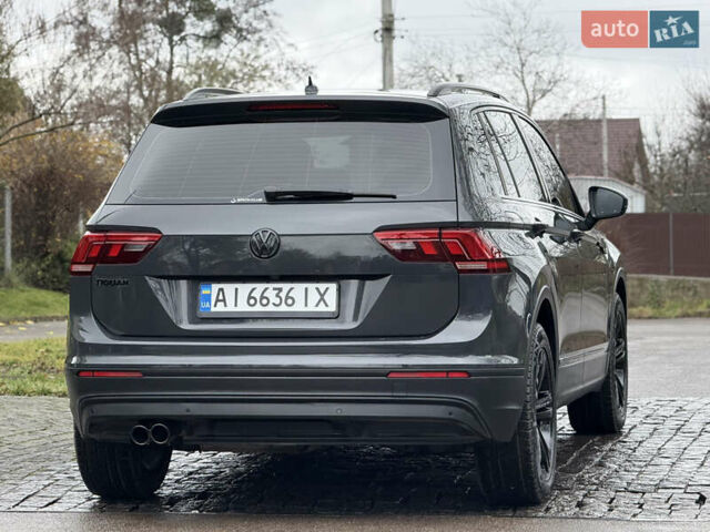 Серый Фольксваген Тигуан, объемом двигателя 2 л и пробегом 56 тыс. км за 24999 $, фото 38 на Automoto.ua
