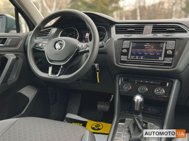 Сірий Фольксваген Тігуан, об'ємом двигуна 2 л та пробігом 79 тис. км за 17950 $, фото 14 на Automoto.ua