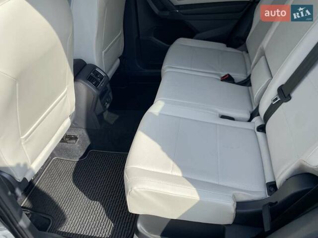 Серый Фольксваген Тигуан, объемом двигателя 0 л и пробегом 210 тыс. км за 15300 $, фото 4 на Automoto.ua