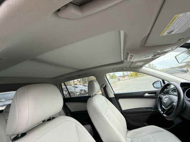 Серый Фольксваген Тигуан, объемом двигателя 2 л и пробегом 158 тыс. км за 17900 $, фото 11 на Automoto.ua