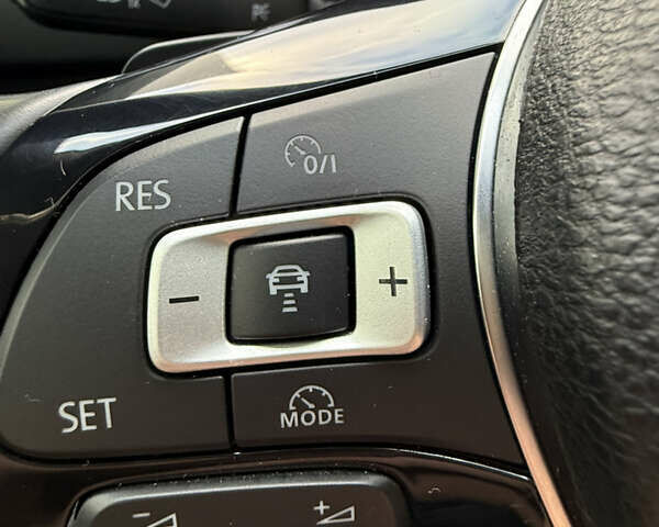 Сірий Фольксваген Тігуан, об'ємом двигуна 1.98 л та пробігом 83 тис. км за 30700 $, фото 37 на Automoto.ua