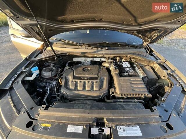 Серый Фольксваген Тигуан, объемом двигателя 1.98 л и пробегом 194 тыс. км за 16700 $, фото 12 на Automoto.ua