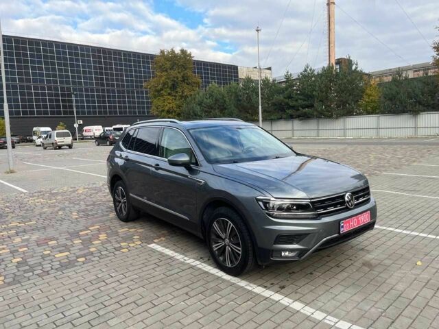 Серый Фольксваген Тигуан, объемом двигателя 2 л и пробегом 135 тыс. км за 18500 $, фото 8 на Automoto.ua