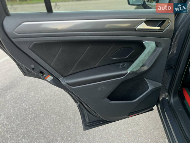 Серый Фольксваген Тигуан, объемом двигателя 1.98 л и пробегом 124 тыс. км за 26900 $, фото 23 на Automoto.ua